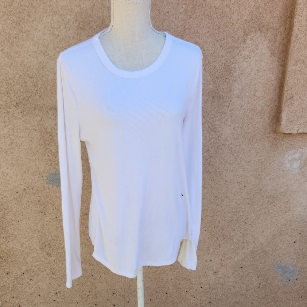 No Boundaries Ribbed Ringer Style Long Sleeve Crew Neck Pull-over Style Top